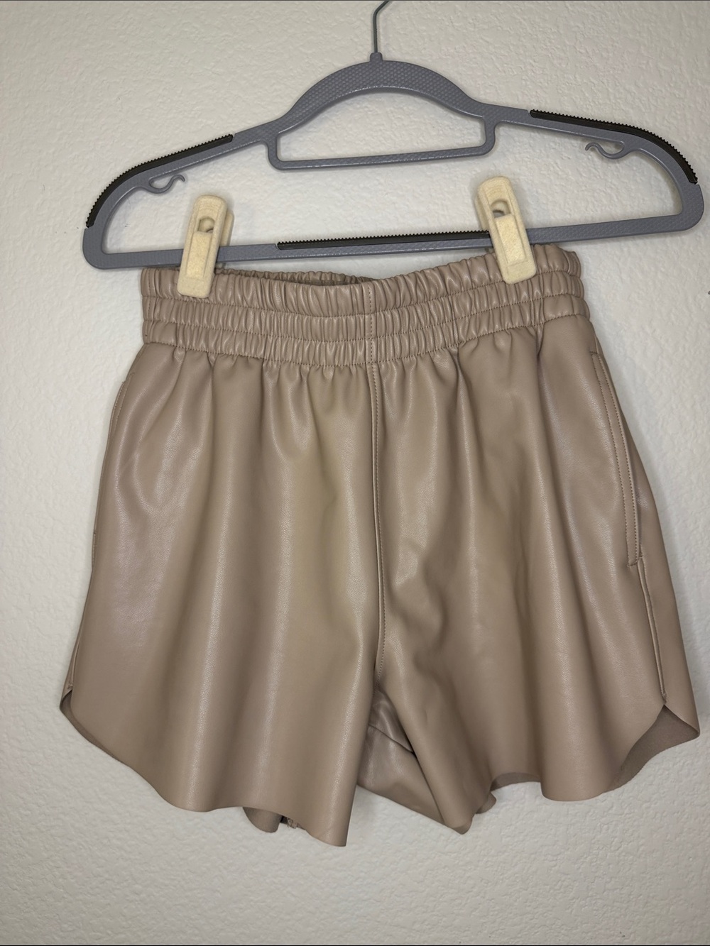 Abercrombie & Fitch Vegan Leather Pull On Shorts Taupe XS